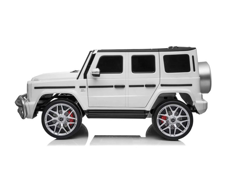 2 persoons Mercedes Wit G63 AMG, 24volt en 4x4 kinderauto